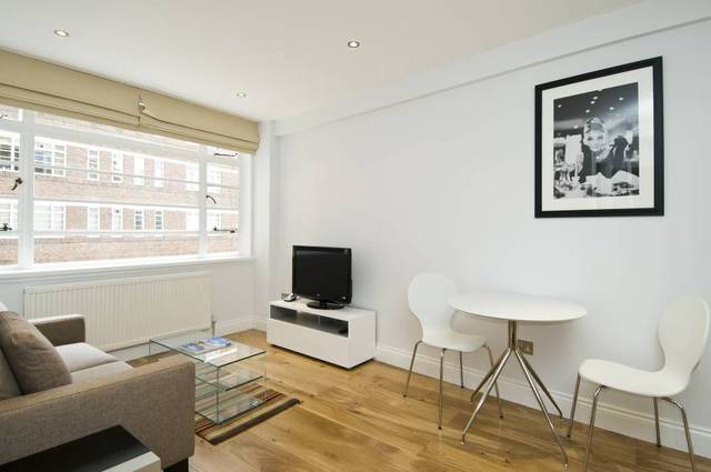  Image of 1 bedroom Flat to rent in Sloane Avenue London SW3 at Nell Gwynn House  Sloane Avenue, SW3 3BA