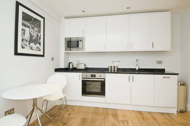  Image of 1 bedroom Flat to rent in Sloane Avenue London SW3 at Nell Gwynn House  Sloane Avenue, SW3 3BA