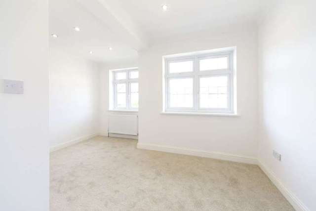  Image of 5 bedroom Detached house for sale in Netley Road Ilford IG2 at Newbury Park IG2 Ilford, IG2 7NT