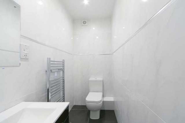  Image of 5 bedroom Detached house for sale in Netley Road Ilford IG2 at Newbury Park IG2 Ilford, IG2 7NT