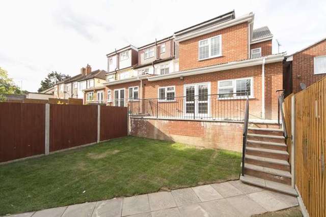  Image of 5 bedroom Detached house for sale in Netley Road Ilford IG2 at Newbury Park IG2 Ilford, IG2 7NT