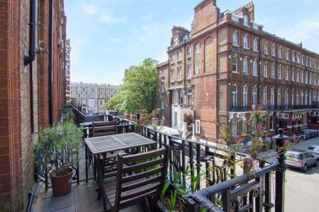  Image of 1 bedroom Flat for sale in Nevern Square London SW5 at Earls Court London Earl
