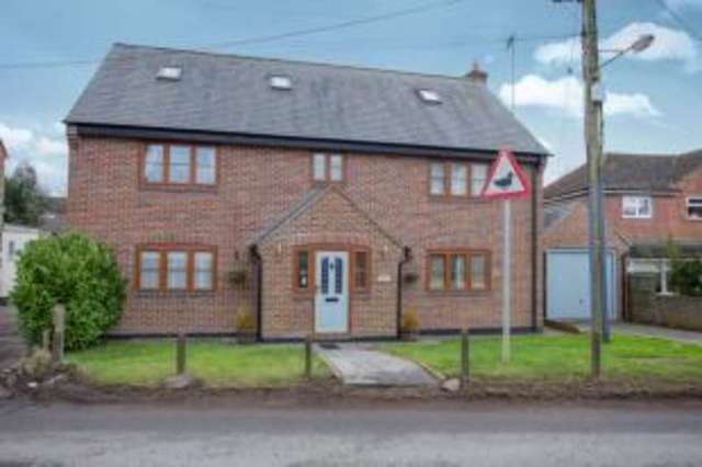  Image of 6 bedroom Detached house for sale in New Inn Lane Gawcott Buckingham MK18 at Gawcott Buckingham Gawcott, MK18 4HP