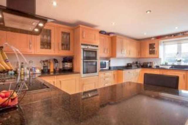  Image of 6 bedroom Detached house for sale in New Inn Lane Gawcott Buckingham MK18 at Gawcott Buckingham Gawcott, MK18 4HP
