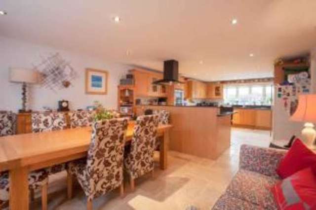  Image of 6 bedroom Detached house for sale in New Inn Lane Gawcott Buckingham MK18 at Gawcott Buckingham Gawcott, MK18 4HP