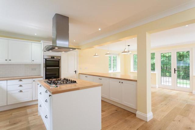  Image of 4 bedroom Detached house for sale in New Pond Road Benenden Cranbrook TN17 at Benenden  Cranbrook, TN17 4EN