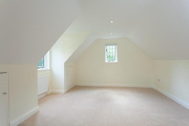  Image of 4 bedroom Detached house for sale in New Pond Road Benenden Cranbrook TN17 at Benenden  Cranbrook, TN17 4EN
