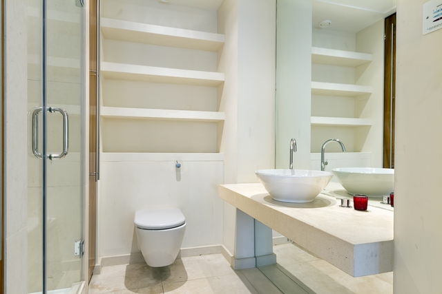  Image of 2 bedroom Apartment to rent in Fairmont Avenue London E14 at New Providence Wharf,Farimont Avenue  London, E14 9PW