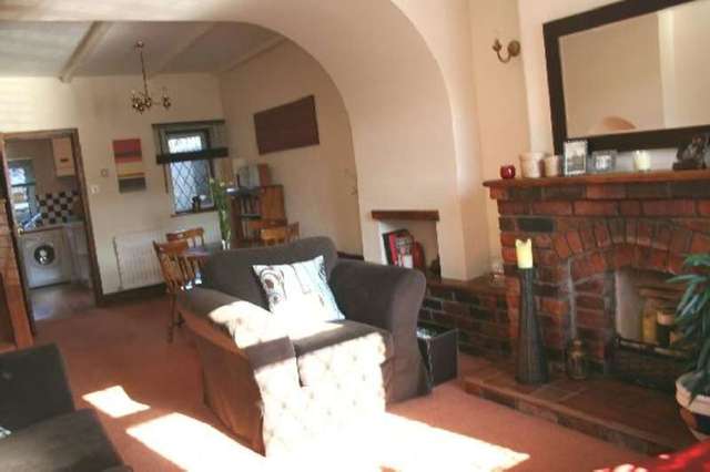  Image of 2 bedroom Terraced house to rent in New Street Congleton CW12 at New Street  Congleton, CW12 3AH