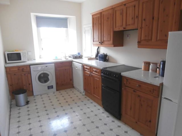  Image of 2 bedroom Flat to rent in New Well Wynd Linlithgow EH49 at Linlithgow West Lothian West Lothian, EH49 7EW
