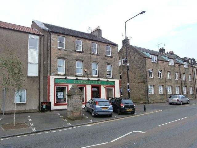  Image of 2 bedroom Flat to rent in New Well Wynd Linlithgow EH49 at Linlithgow West Lothian West Lothian, EH49 7EW