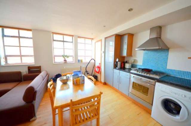  Image of 2 bedroom Apartment to rent in New Wharf Road London N1 at New Wharf Road  Kings Cross, N1 9RR