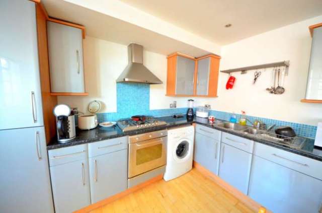  Image of 2 bedroom Apartment to rent in New Wharf Road London N1 at New Wharf Road  Kings Cross, N1 9RR