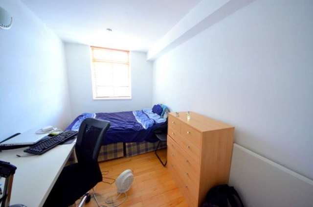  Image of 2 bedroom Apartment to rent in New Wharf Road London N1 at New Wharf Road  Kings Cross, N1 9RR