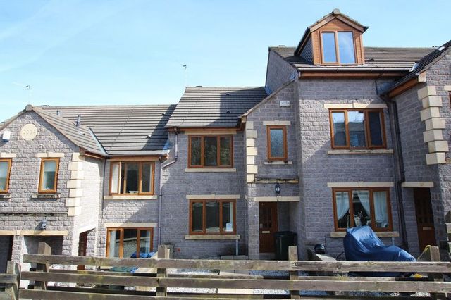  Image of 3 bedroom Terraced house for sale in Newbold Street Rochdale OL16 at Newbold Street Central Rochdale Rochdale, OL16 5AH