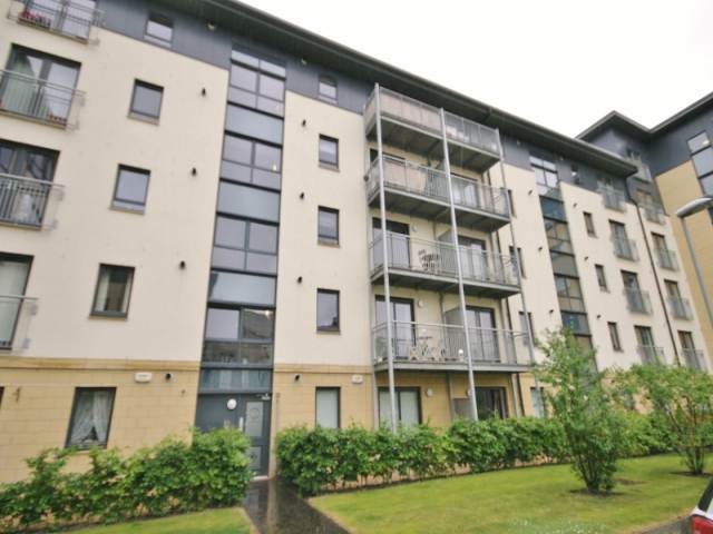  Image of 2 bedroom Flat to rent in Newhaven Road Edinburgh EH6 at Leith Edinburgh Edinburgh, EH6 5PD