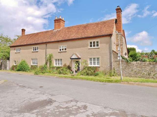  Image of 5 bedroom Detached house for sale in Northcourt Lane Abingdon OX14 at Northcourt Lane  Abingdon, OX14 1PN