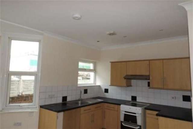  Image of 2 bedroom Flat to rent in Northdown Road Cliftonville Margate CT9 at Margate, CT9 2RJ