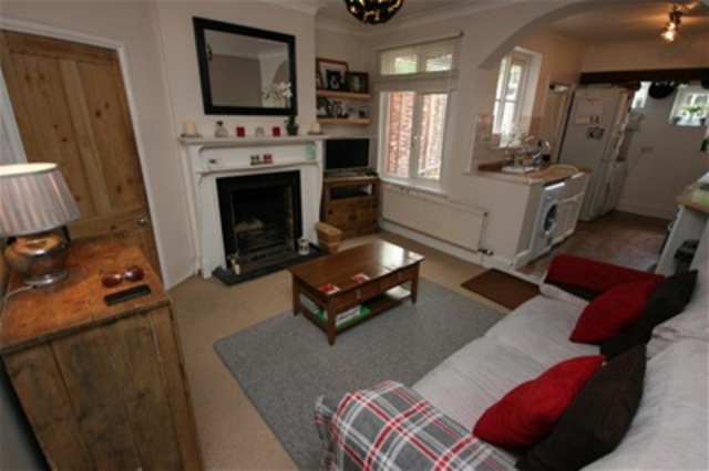  Image of 2 bedroom Semi-Detached house for sale in Northumberland Avenue Reading RG2 at Reading, RG2 7PS