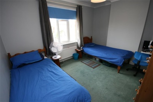  Image of 2 bedroom Semi-Detached house for sale in Northumberland Avenue Reading RG2 at Reading, RG2 7PS
