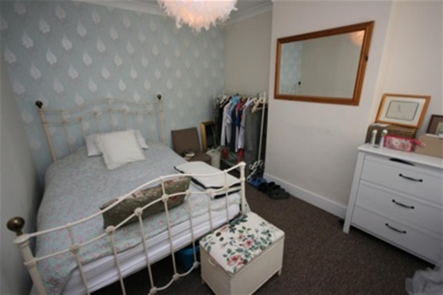  Image of 2 bedroom Semi-Detached house for sale in Northumberland Avenue Reading RG2 at Reading, RG2 7PS