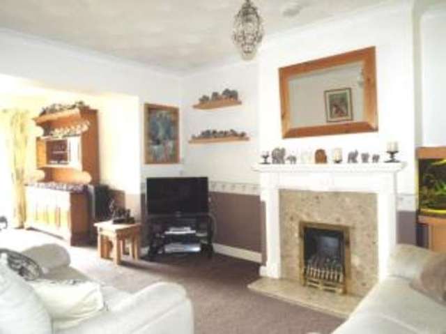  Image of 2 bedroom Bungalow for sale in Gunton Lane New Costessey Norwich NR5 at Norwich Norfolk Bowthorpe, NR5 0AG