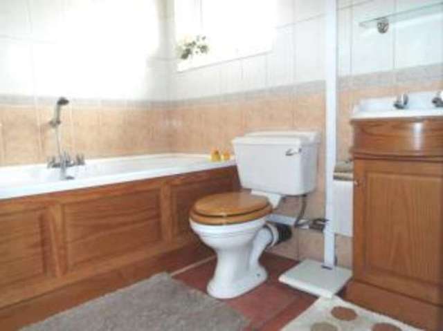  Image of 2 bedroom Bungalow for sale in Gunton Lane New Costessey Norwich NR5 at Norwich Norfolk Bowthorpe, NR5 0AG