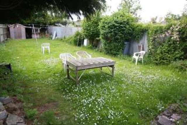  Image of 5 bedroom Detached house for sale in Nutfield Road Merstham Redhill RH1 at Nutfield Road Merstham Redhill, RH1 3HA