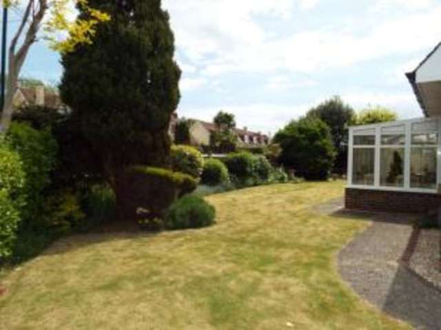  Image of 3 bedroom Detached house for sale in Nyetimber Close Bognor Regis PO21 at Bognor Regis West Sussex Nyetimber, PO21 3HW