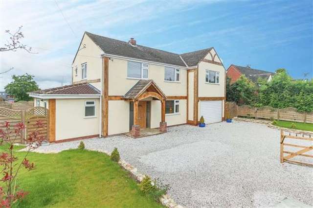  Image of 5 bedroom Detached house for sale in Oak Tree Lane Cookhill Alcester B49 at Oak Tree Lane  Alcester, B49 5LH