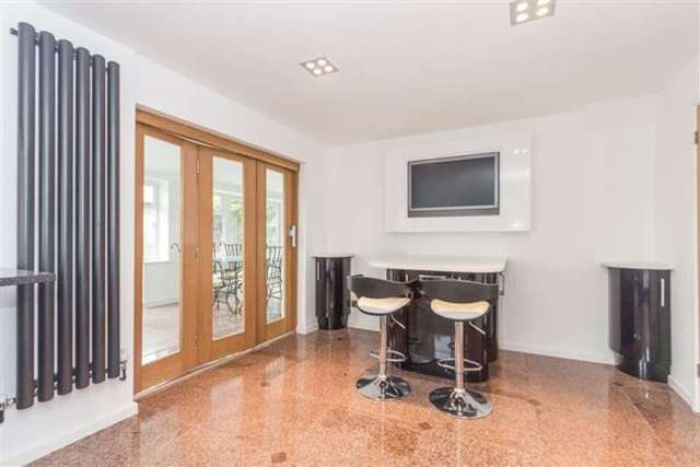  Image of 5 bedroom Detached house for sale in Oak Tree Lane Cookhill Alcester B49 at Oak Tree Lane  Alcester, B49 5LH