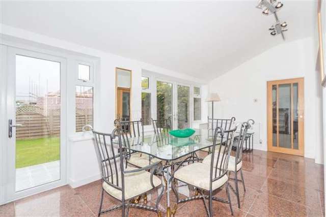  Image of 5 bedroom Detached house for sale in Oak Tree Lane Cookhill Alcester B49 at Oak Tree Lane  Alcester, B49 5LH