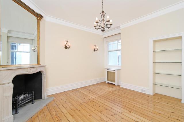  Image of 4 bedroom Flat to rent in Oakwood Court London W14 at Oakwood Court  London, W14 8JE