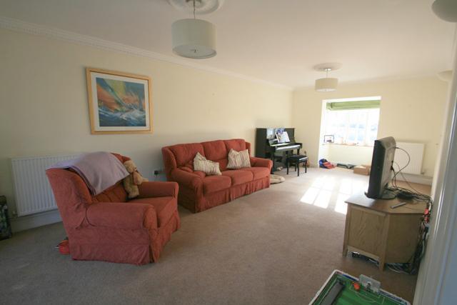  Image of 5 bedroom Semi-Detached house to rent in Biddenden Ashford TN27 at Biddenden, TN27 8DD