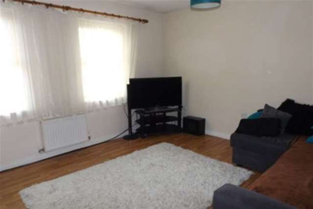  Image of 2 bedroom Flat to rent in Olga Court Nottingham NG3 at Nottingham, NG3 2NH