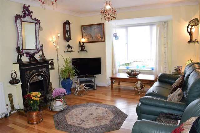  Image of 4 bedroom Detached house for sale in Orchard Avenue Selsey Chichester PO20 at Selsey Chichester Selsey, PO20 0AW