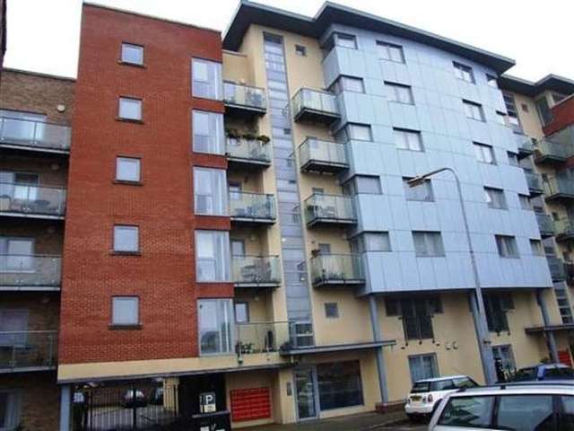  Image of 2 bedroom Apartment to rent in Orchard Place Southampton SO14 at Central  Southampton, SO14 3BW