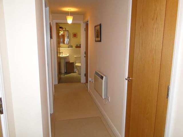  Image of 2 bedroom Apartment to rent in Orchard Place Southampton SO14 at Central  Southampton, SO14 3BW