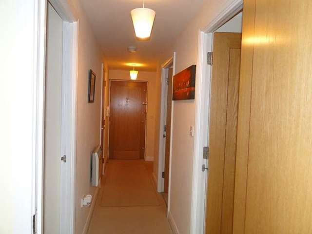  Image of 2 bedroom Apartment to rent in Orchard Place Southampton SO14 at Central  Southampton, SO14 3BW