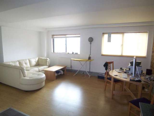  Image of 2 bedroom Flat to rent in Orchard Place London E14 at Trinity Buoy Wharf  Docklands, E14 0JZ