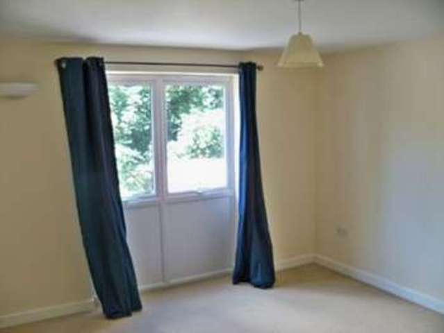  Image of 2 bedroom Flat to rent in Orchard Road Kingswood Bristol BS15 at Orchard Road Kingswood Bristol, BS15 9QU