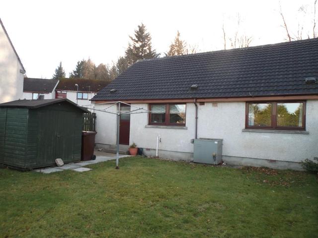  Image of 2 bedroom Bungalow to rent in Ord Terrace Strathpeffer IV14 at Strathpeffer Highland Highland, IV14 9DA