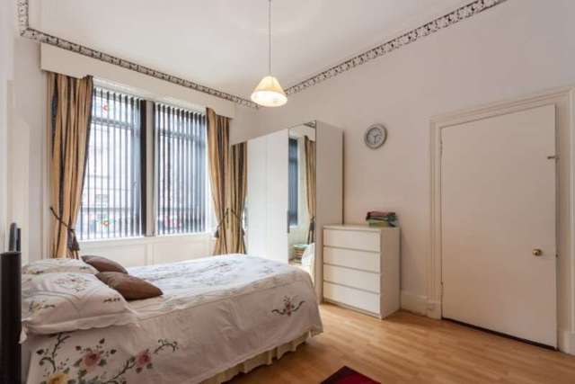  Image of 3 bedroom Flat for sale in Orwell Place Edinburgh EH11 at Edinburgh, EH11 2AD