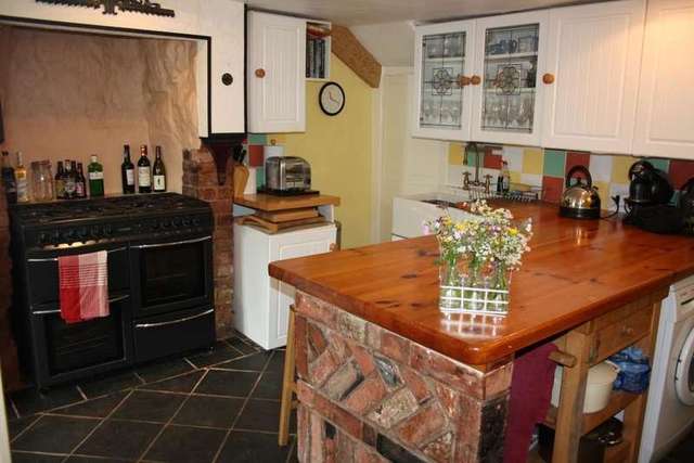  Image of 3 bedroom Cottage for sale in Ridgeway Ottery St. Mary EX11 at Ottery St Mary Devon, EX11 1DT