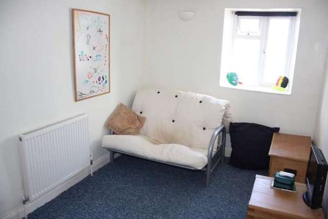  Image of 3 bedroom Cottage for sale in Ridgeway Ottery St. Mary EX11 at Ottery St Mary Devon, EX11 1DT