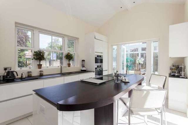  Image of 4 bedroom Detached house to rent in Clifton Road London SW19 at Wimbledon, SW19 4QX