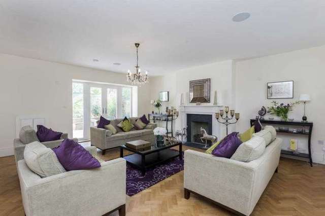  Image of 4 bedroom Detached house to rent in Clifton Road London SW19 at Wimbledon, SW19 4QX