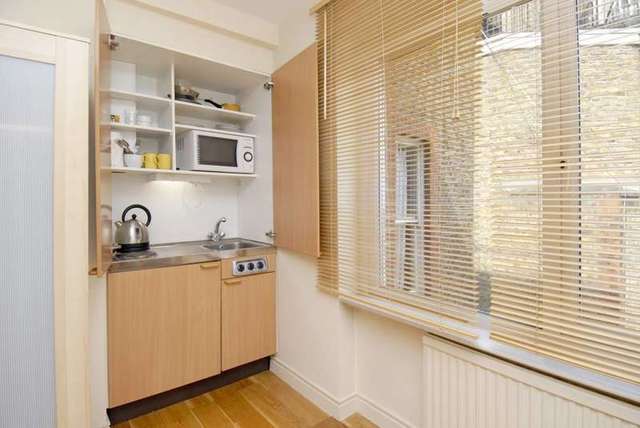  Image of Studio flat to rent in Palace Court London W2 at Palace Court  London, W2 4HU