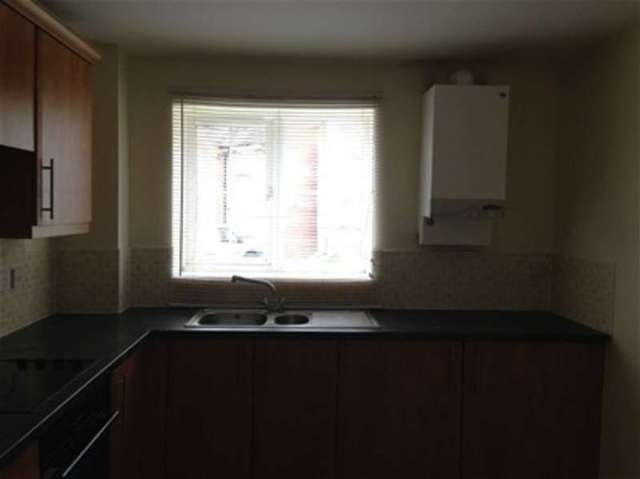  Image of 2 bedroom Flat to rent in Church Place Bloxwich Walsall WS3 at Walsall, WS3 3HQ