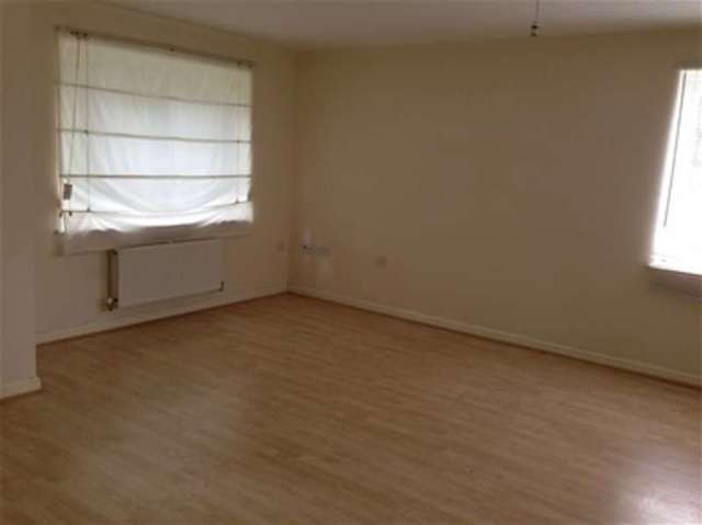  Image of 2 bedroom Flat to rent in Church Place Bloxwich Walsall WS3 at Walsall, WS3 3HQ